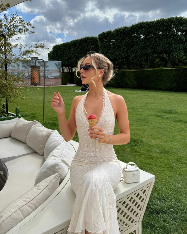 Sienna Spitzen-Maxikleid mit Neckholder-Ausschnitt