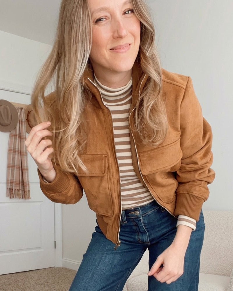 Elin Cropped Bomber Jacket in tan – styled look