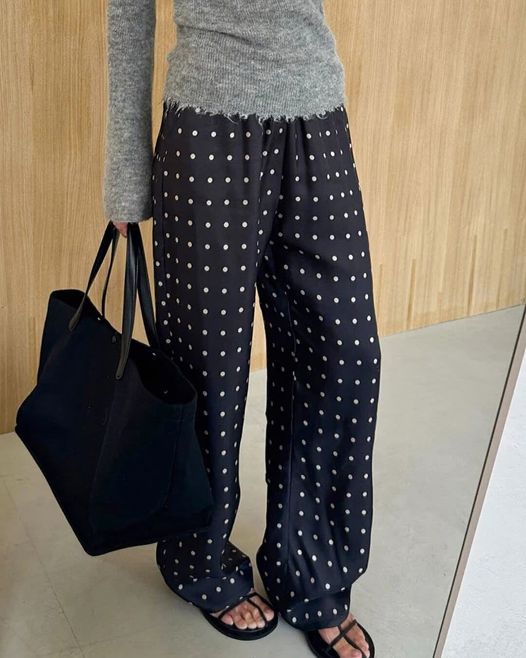Adela Satin-Hose mit Pünktchenmuster