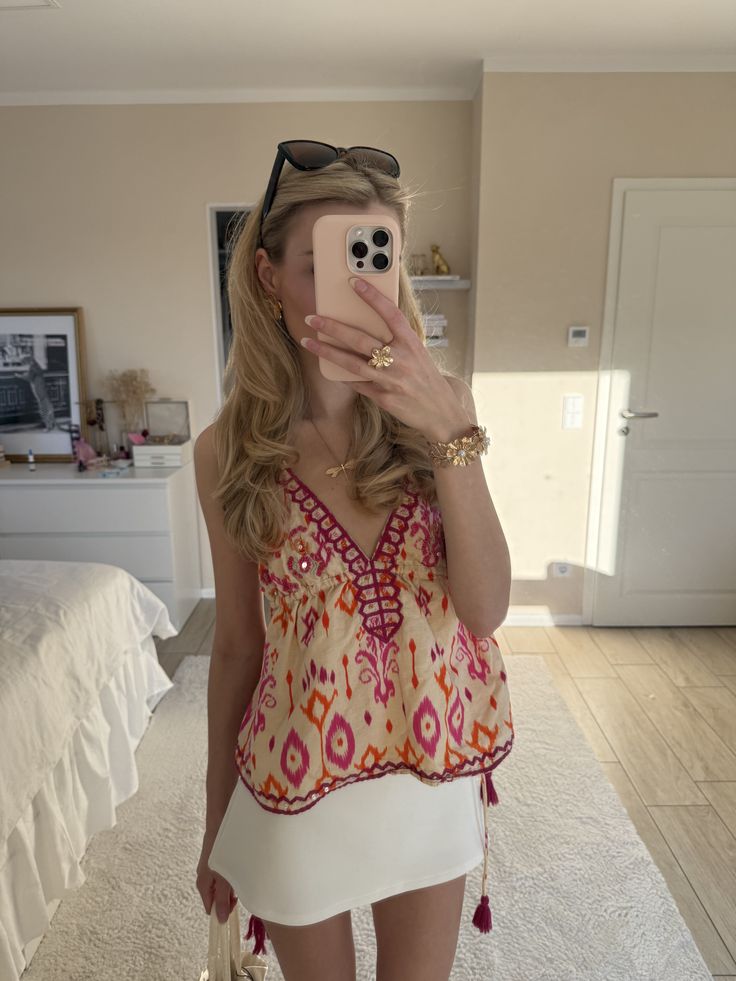 Agrafena Boho-Cami-Top mit Stickereien und Quastenband