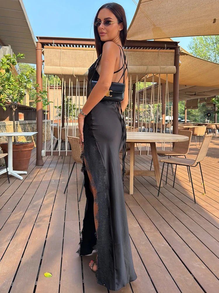 Ahlam Spitzen-Maxikleid mit Neckholder