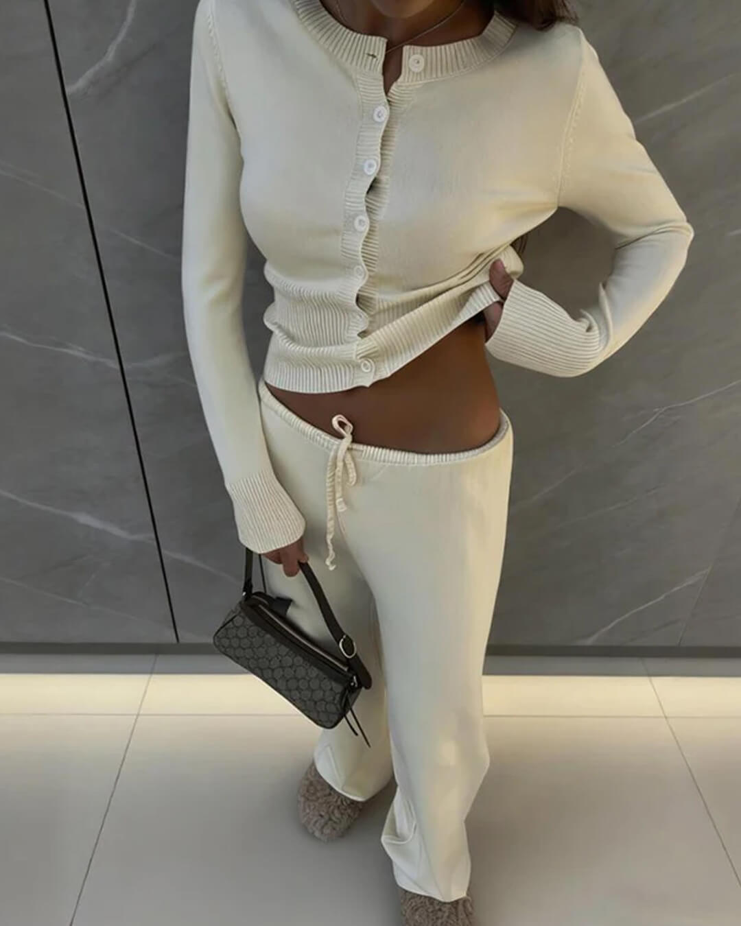 Aimee Strick-Set aus Cardigan und Hose