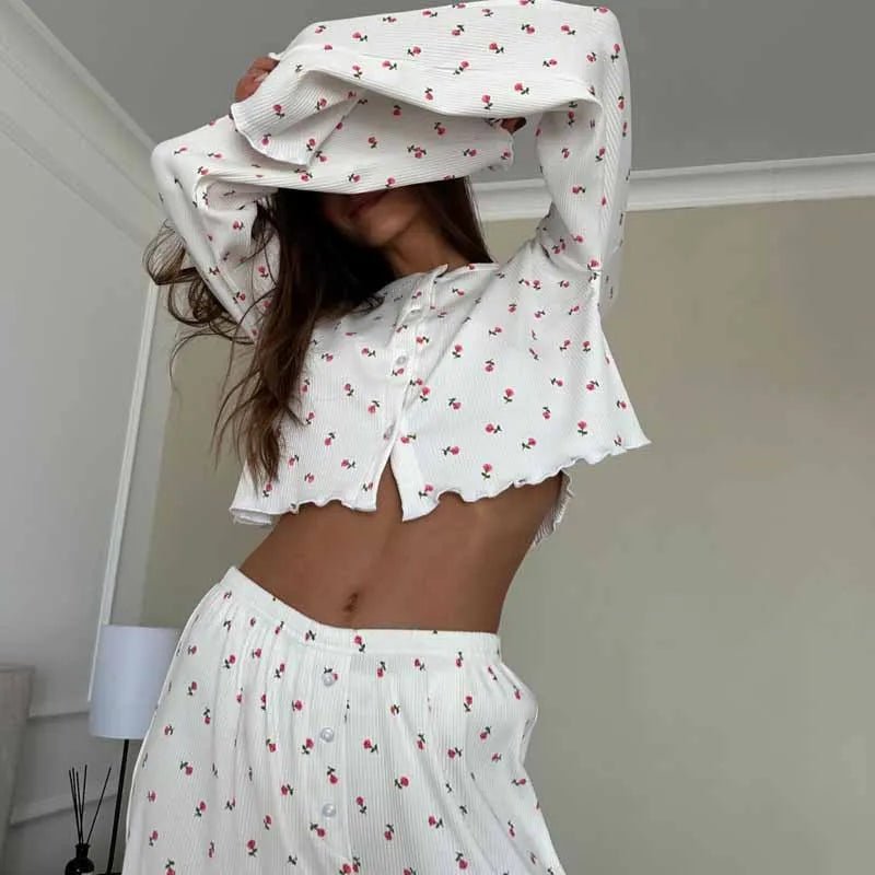 Aiza Florales Pyjama-Set mit langen Ärmeln