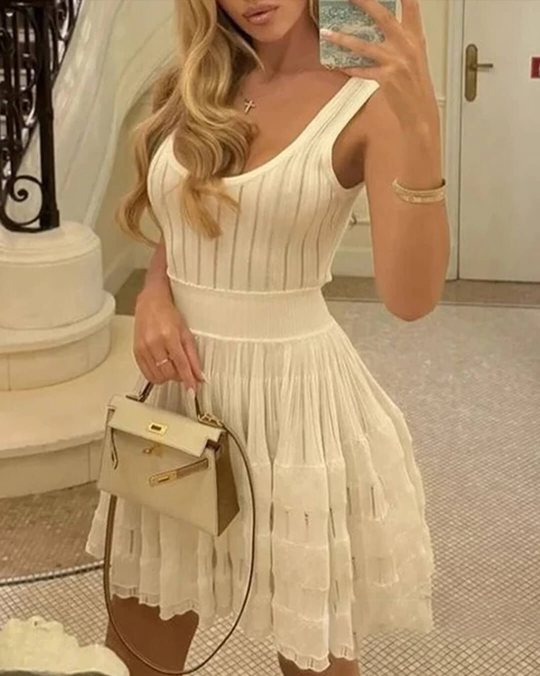 Alicia Gestricktes Minikleid mit Trägern
