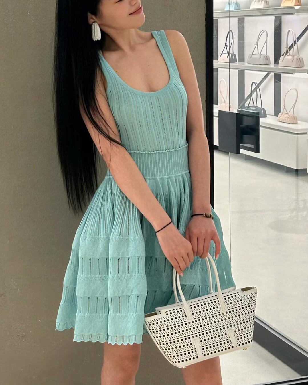 Alicia Gestricktes Minikleid mit Trägern