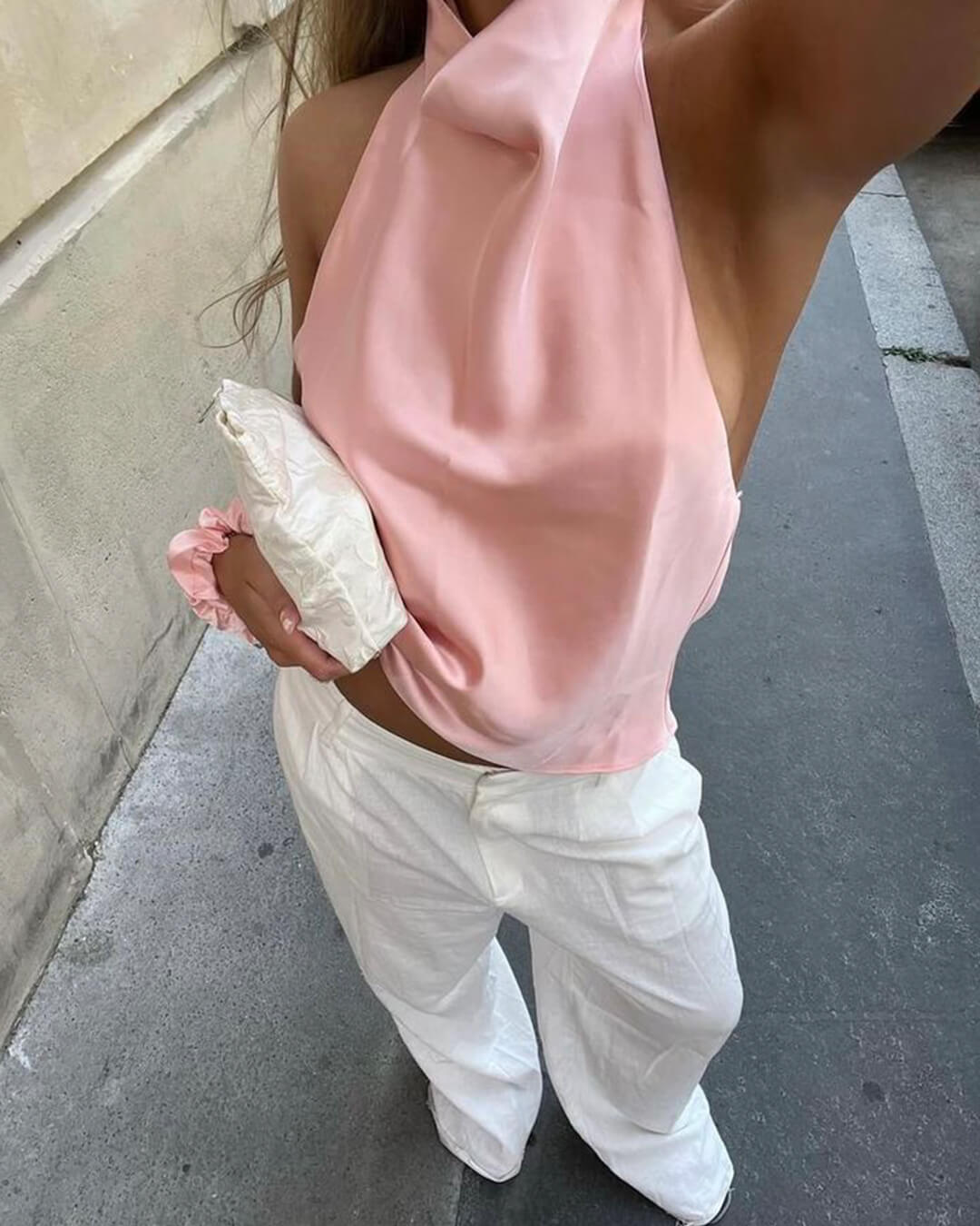 Anastasia Satin-Top mit Neckholder und rückenfreiem Design