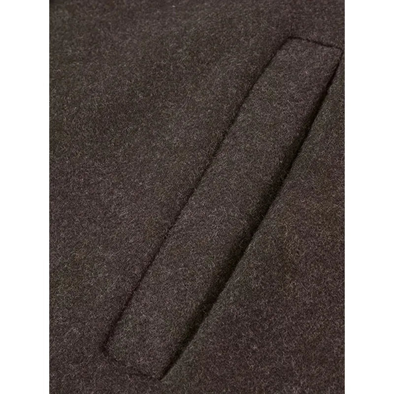 Angelina Kurze Jacke mit Knöpfen