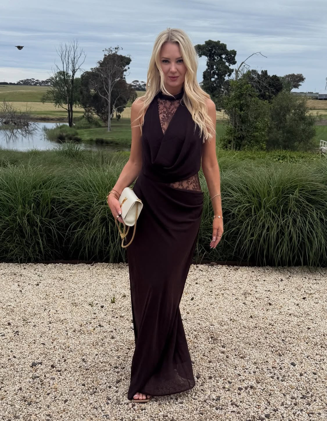 Ariadne Maxikleid mit Neckholder, Spitze und Patchwork-Design