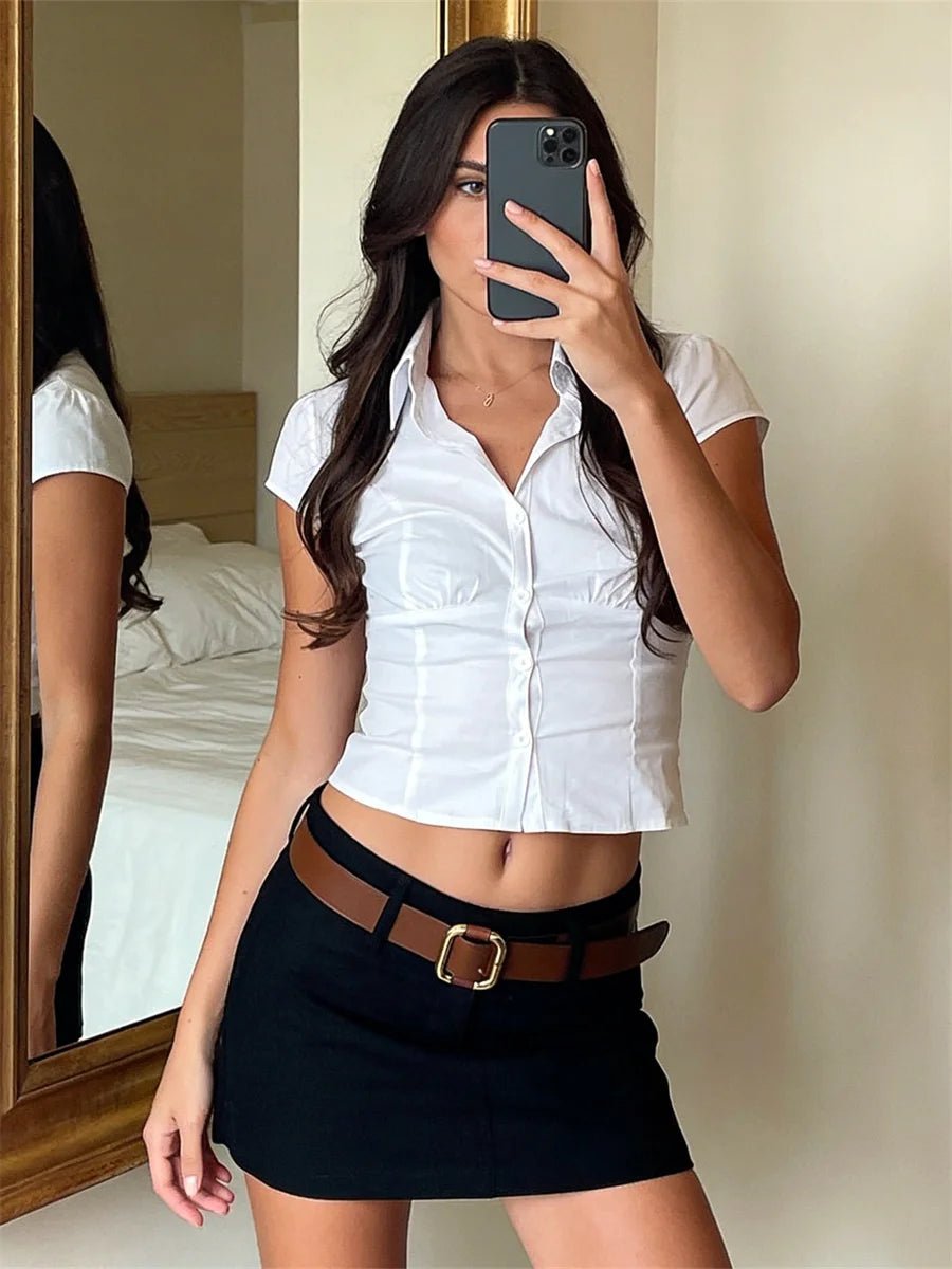 Ariana Cropped-Bluse mit Knopfleiste