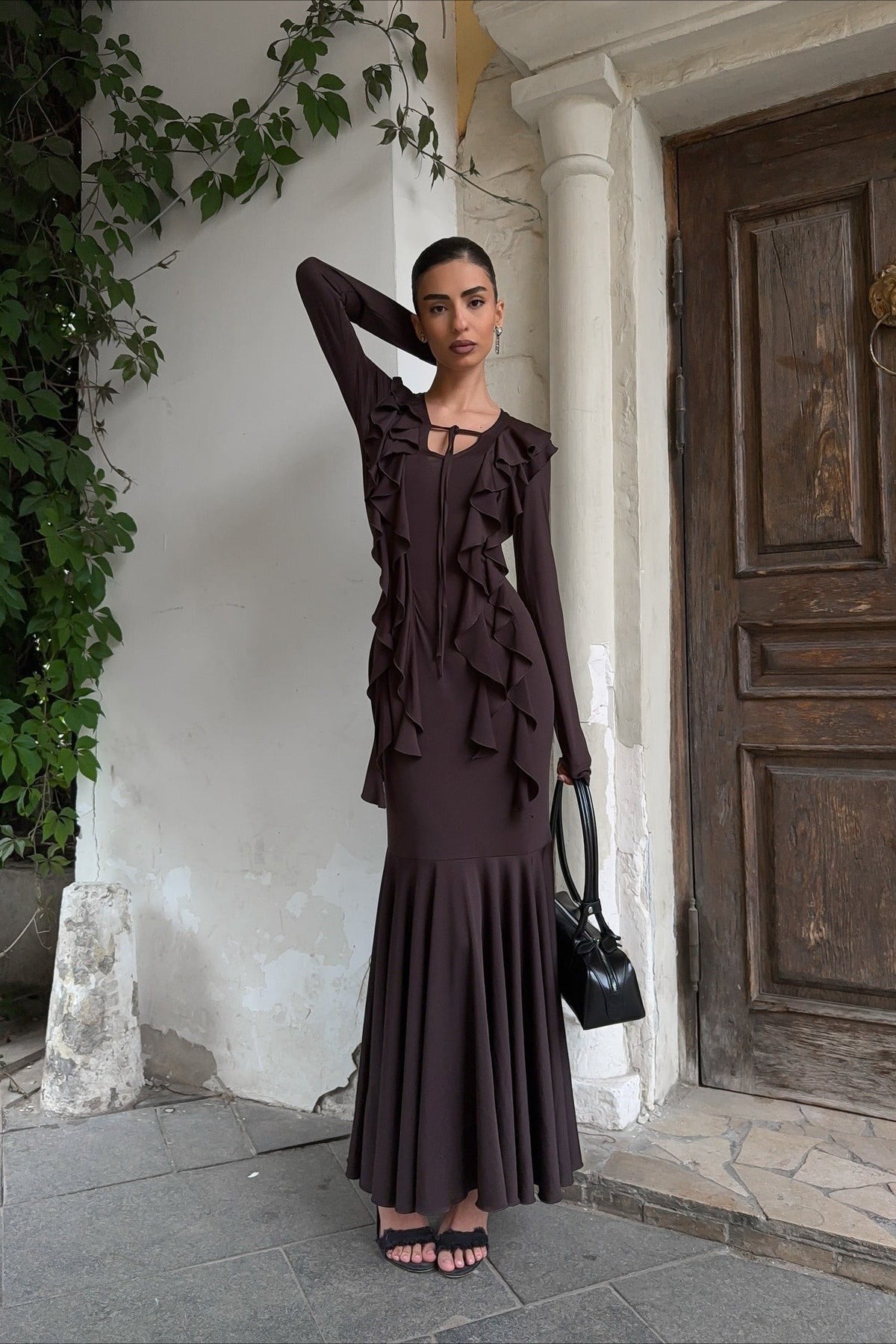 Arielle Maxikleid mit Rüschen und langen Ärmeln