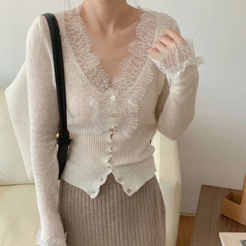 Aurelie Gestrickte Spitzen-Strickjacke