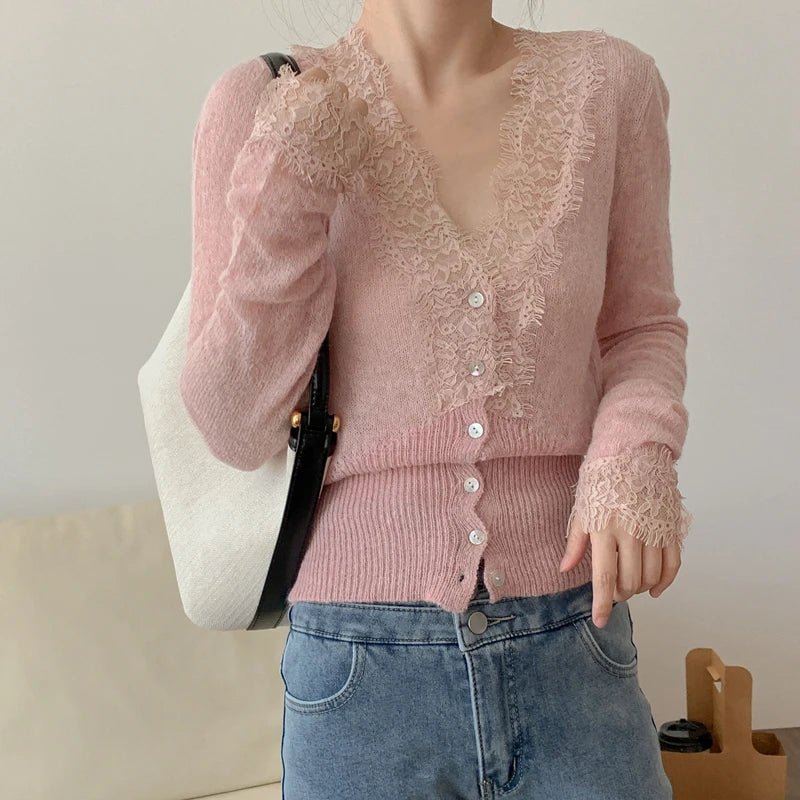 Aurelie Gestrickte Spitzen-Strickjacke
