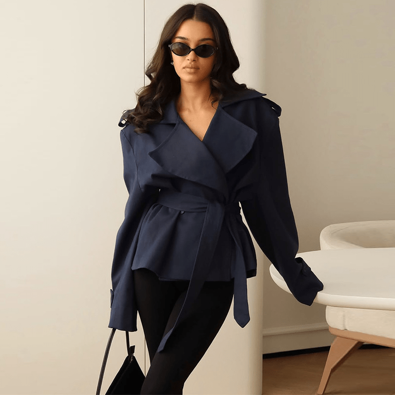 Barbara kurzer Trenchcoat mit Gürtel