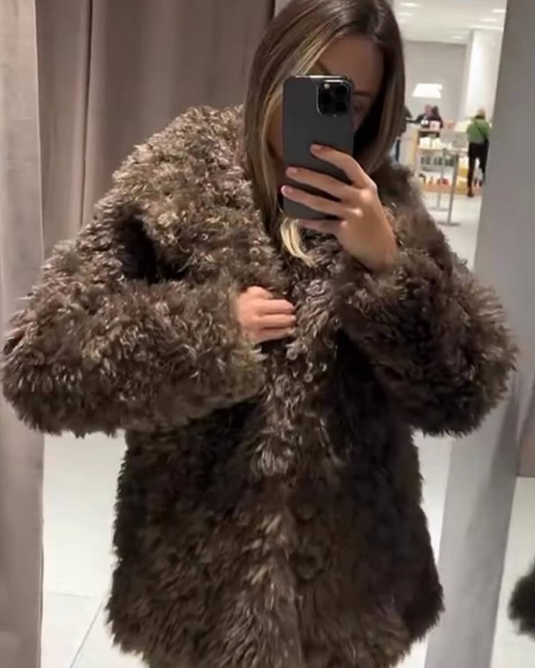 Betty Kunstpelzjacke