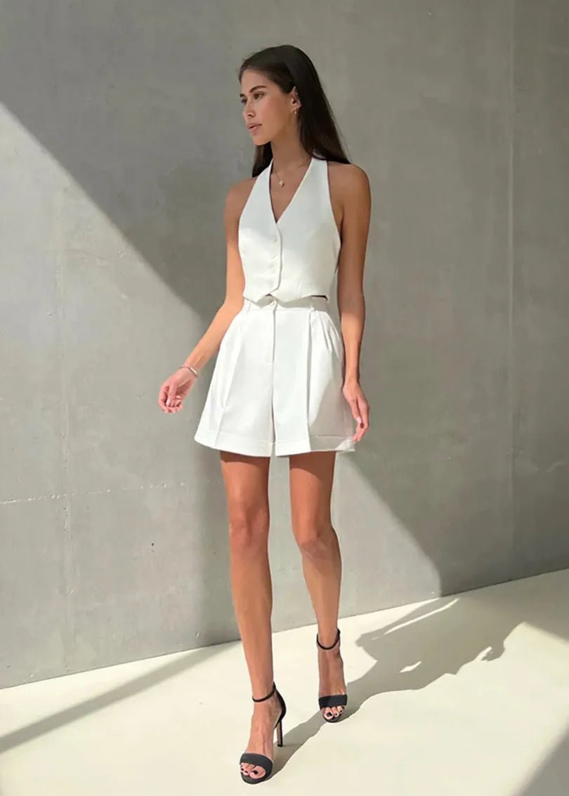 Bianca Maßgeschneidertes Neckholder-Westen- und Shorts-Set