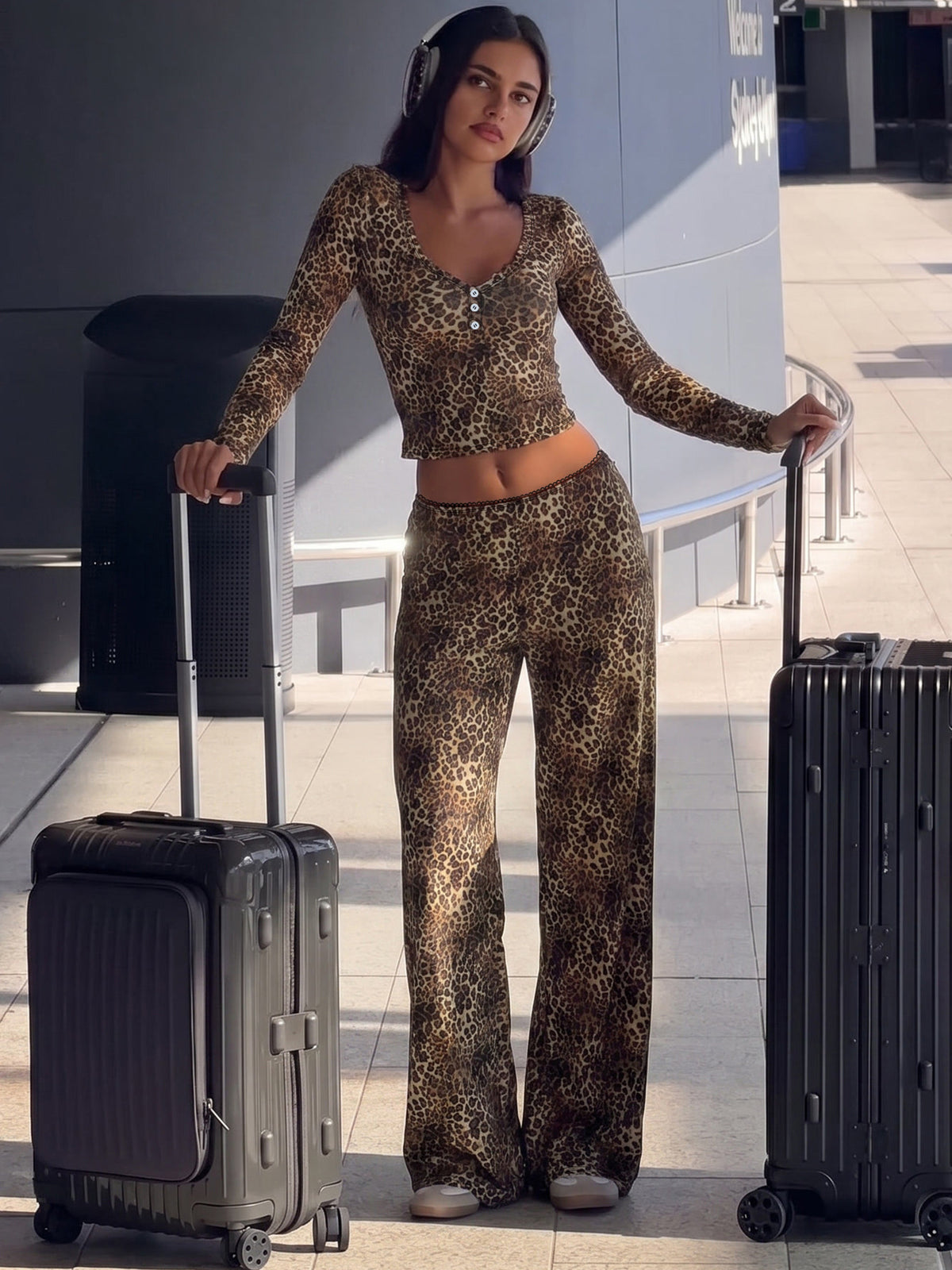 Jade Set aus Top und Hose mit Leopardenmuster