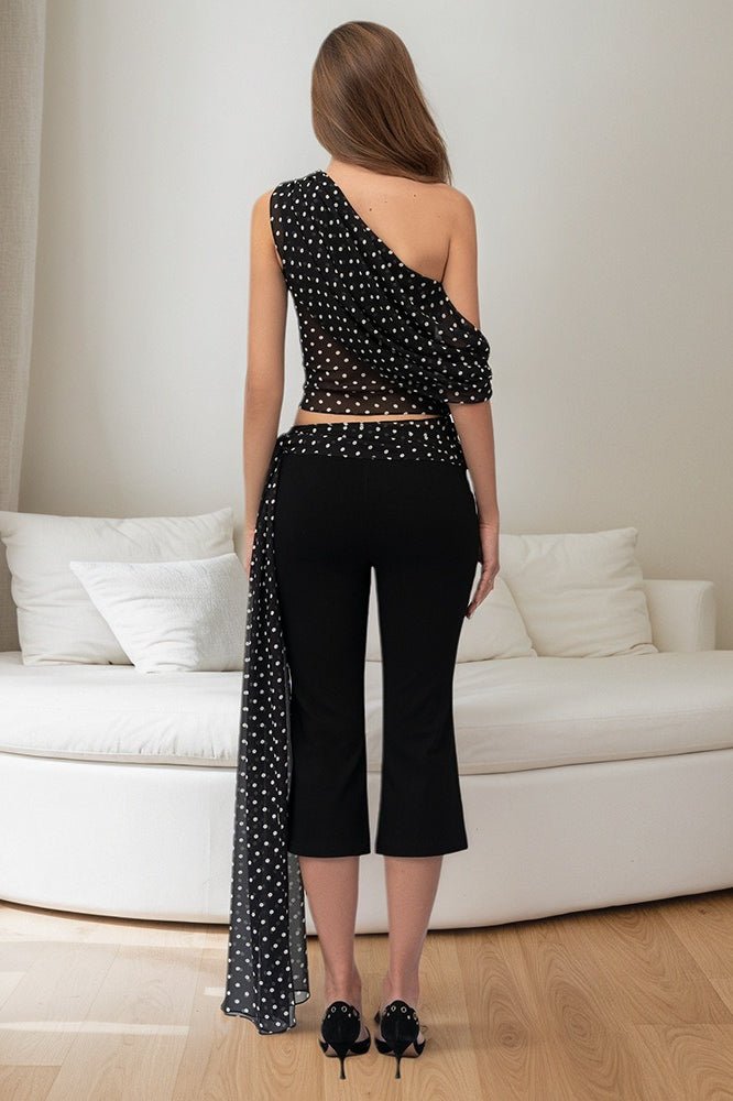 Caitriona Set mit Polka-Dots und One-Shoulder-Oberteil