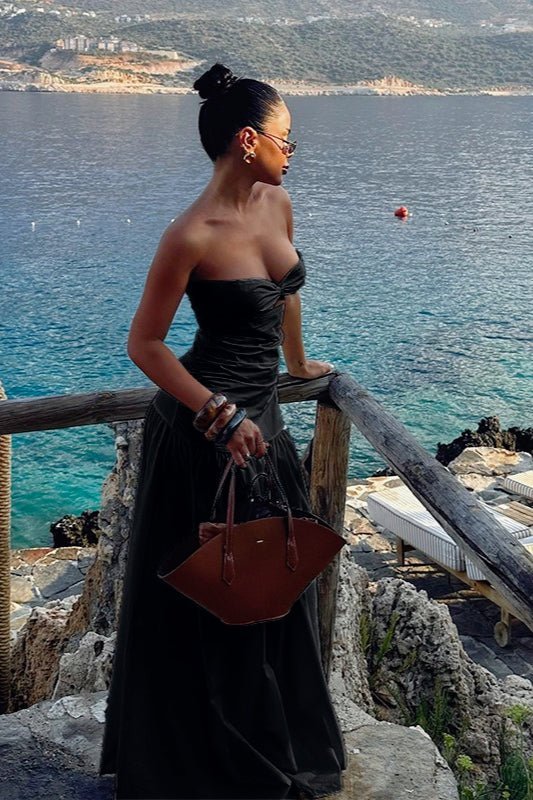 Camia Trägerloses Maxikleid mit Cut-outs