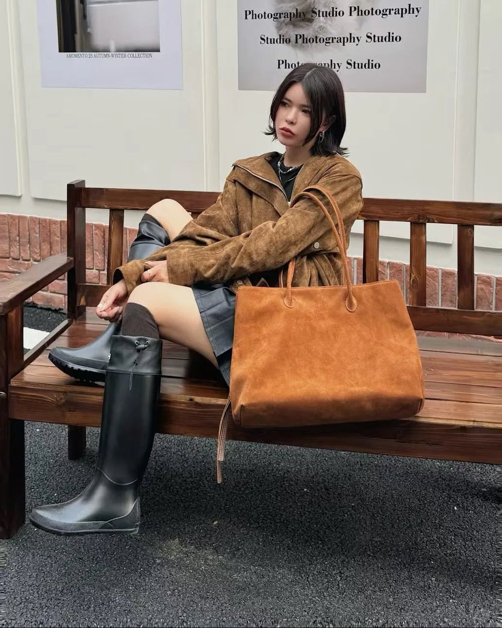 Carly Tote-Bag aus Veloursleder mit Frost-Effekt