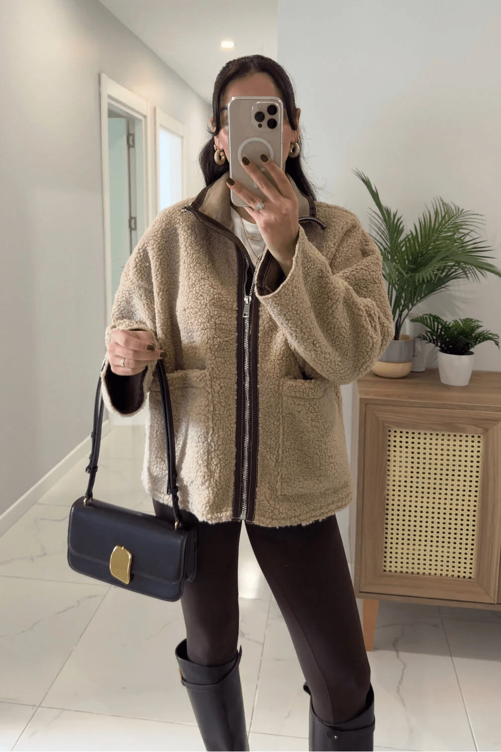 Carol Kunstpelzjacke mit Stehkragen