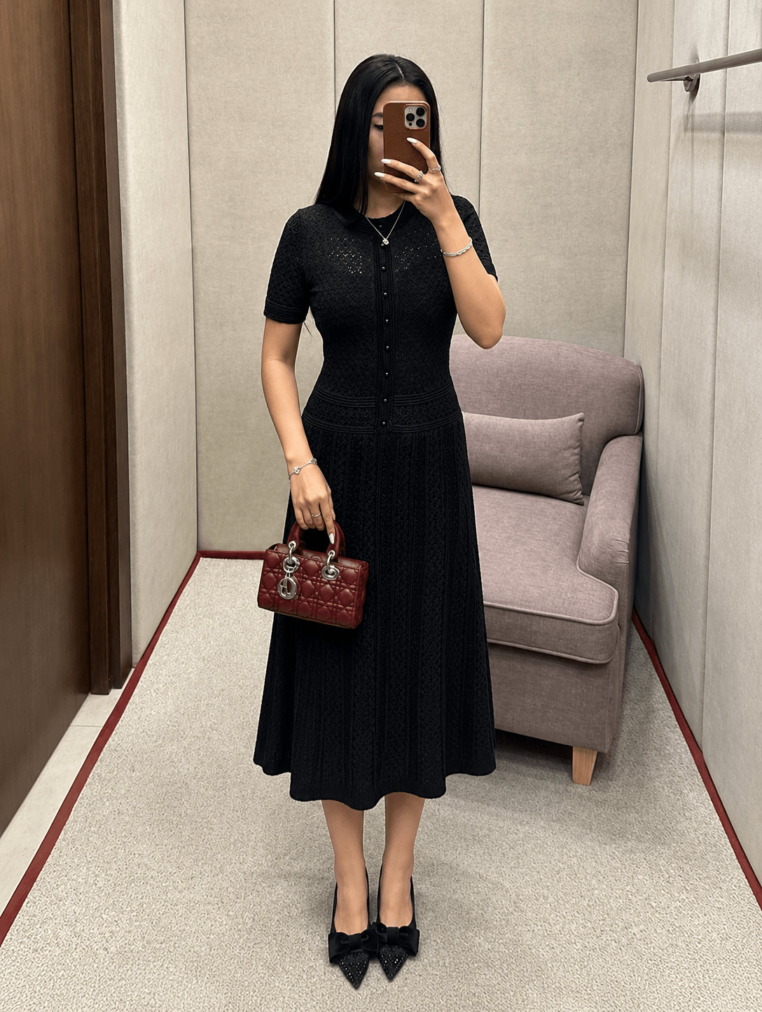 Celeste gestricktes Midikleid mit halber Knopfleiste