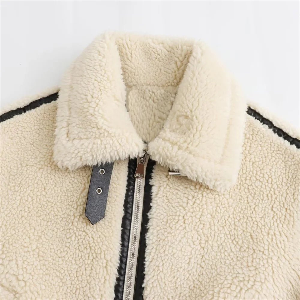 Chantal Bouclé-Bomberjacke
