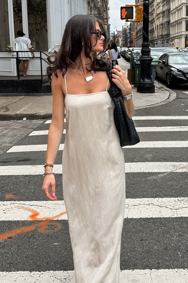 Charmaine locker sitzendes Maxikleid mit eckigem Ausschnitt