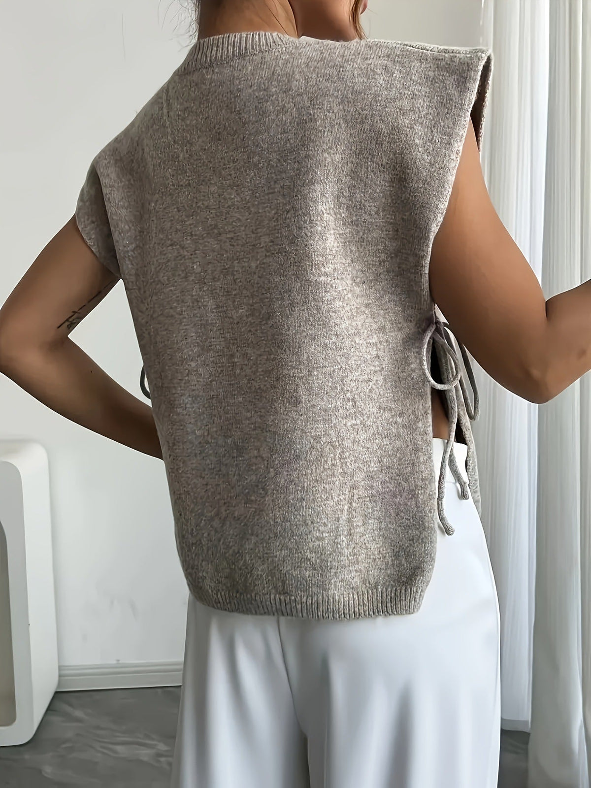 Gestricktes Oberteil Clara mit seitlicher Bindung