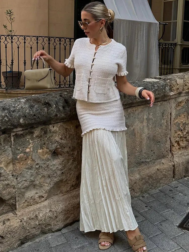Claudia Set aus Stricktop und Plisseerock