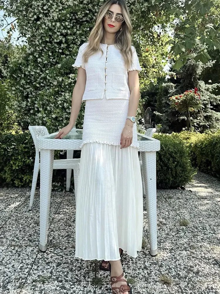 Claudia Set aus Stricktop und Plisseerock