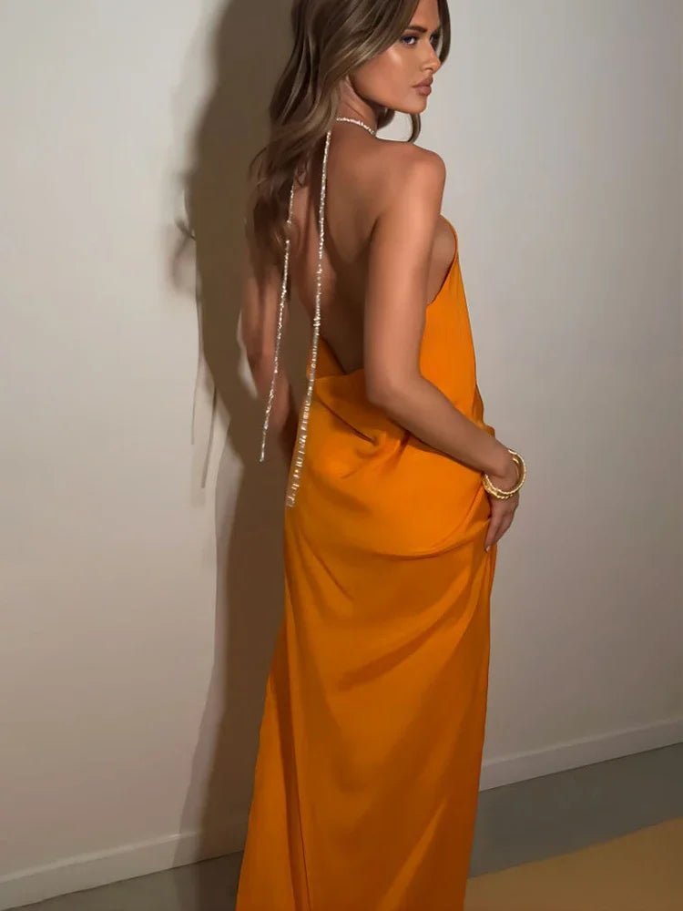 Claudia Pailletten-Maxikleid mit Neckholder