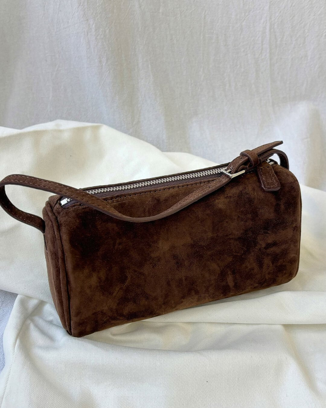 Danika Mini-Schultertasche aus Wildleder