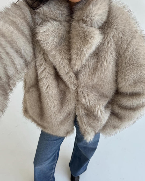 Darcy flauschige Jacke in mittlerer Länge