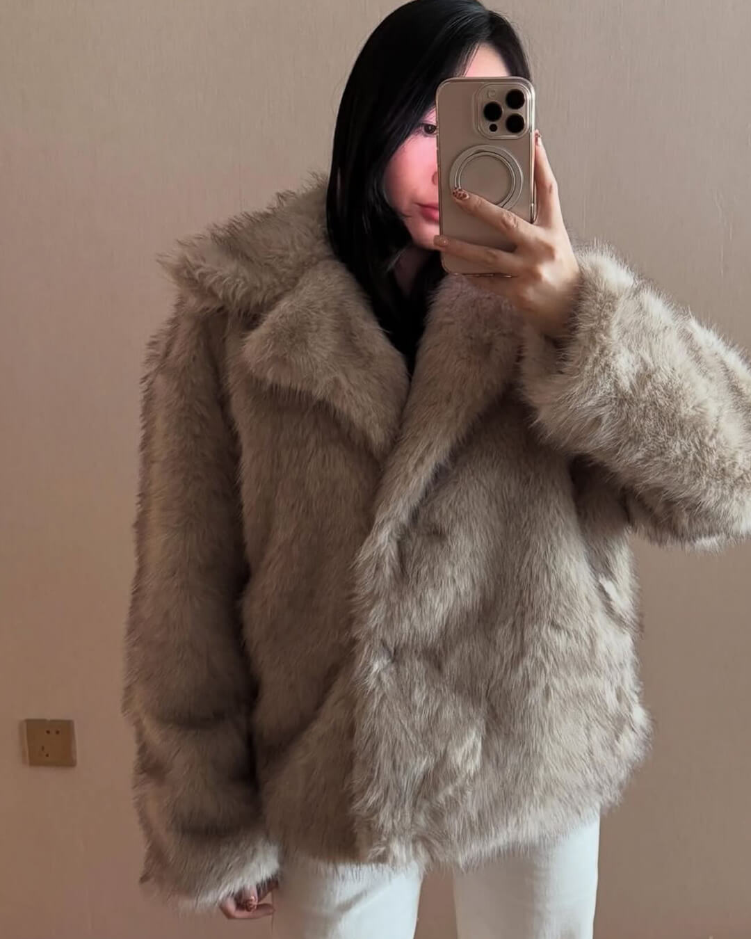 Darcy flauschige Jacke in mittlerer Länge
