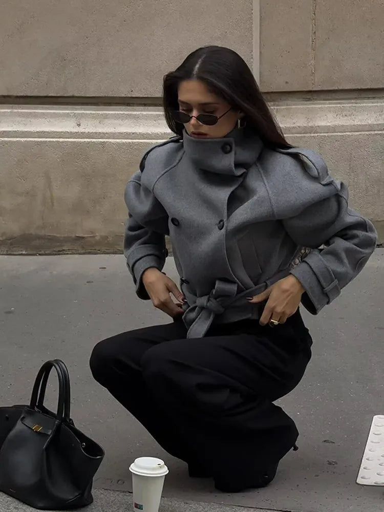 Debbie kurzer Trenchcoat mit Stehkragen