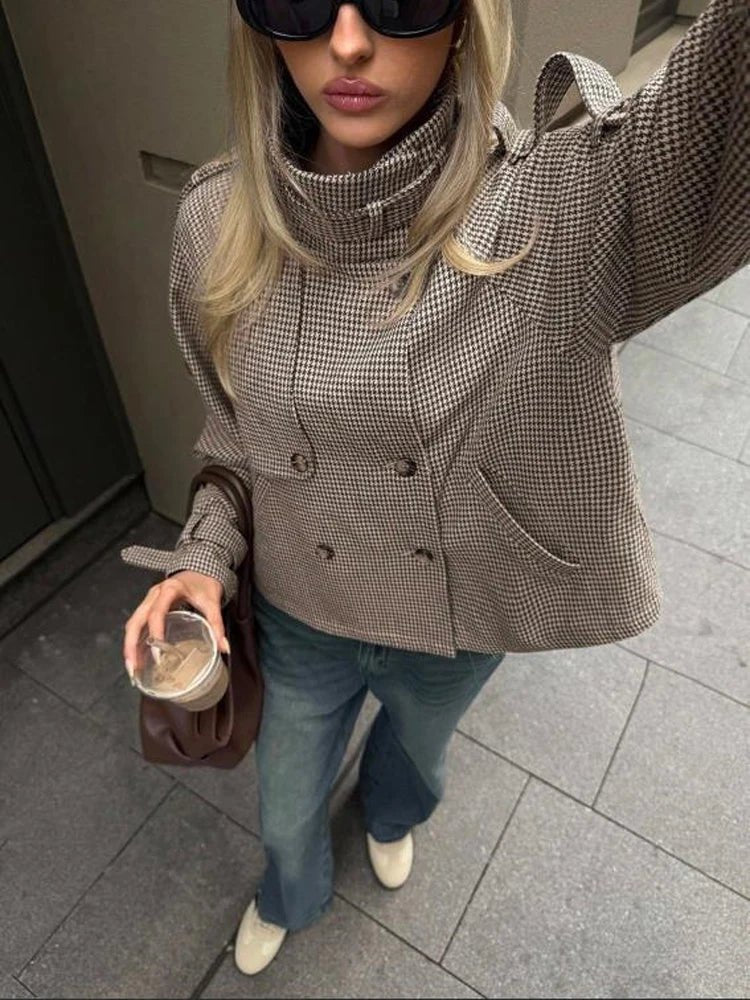 Denise Hahnentritt-Karo-Jacke
