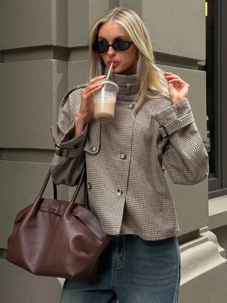 Denise Hahnentritt-Karo-Jacke