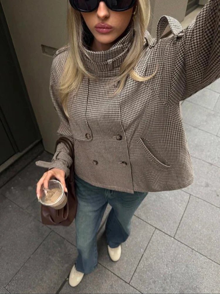 Denise Hahnentritt-Karo-Jacke
