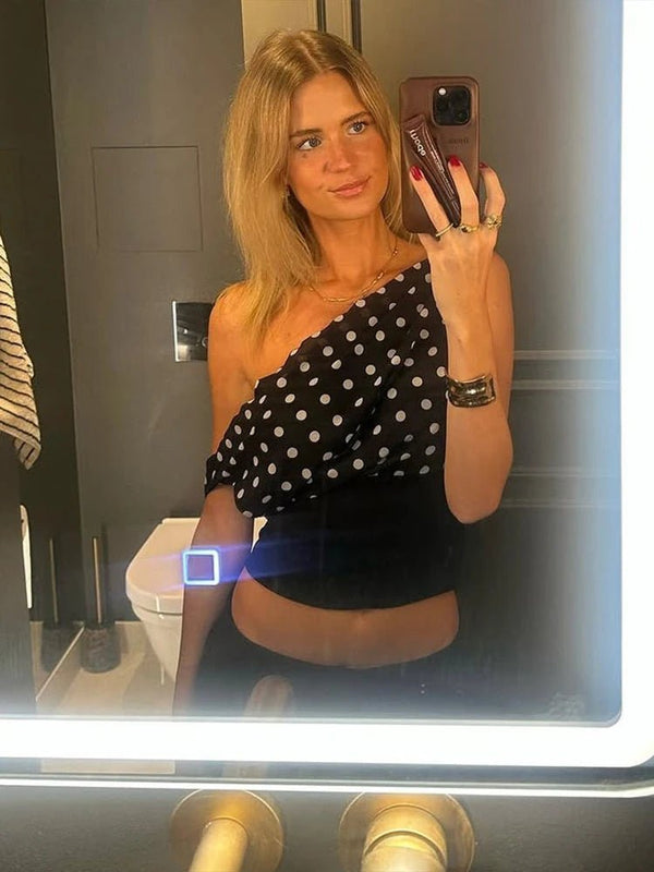 Dianne Oberteil mit schrägem Kragen und Punkten