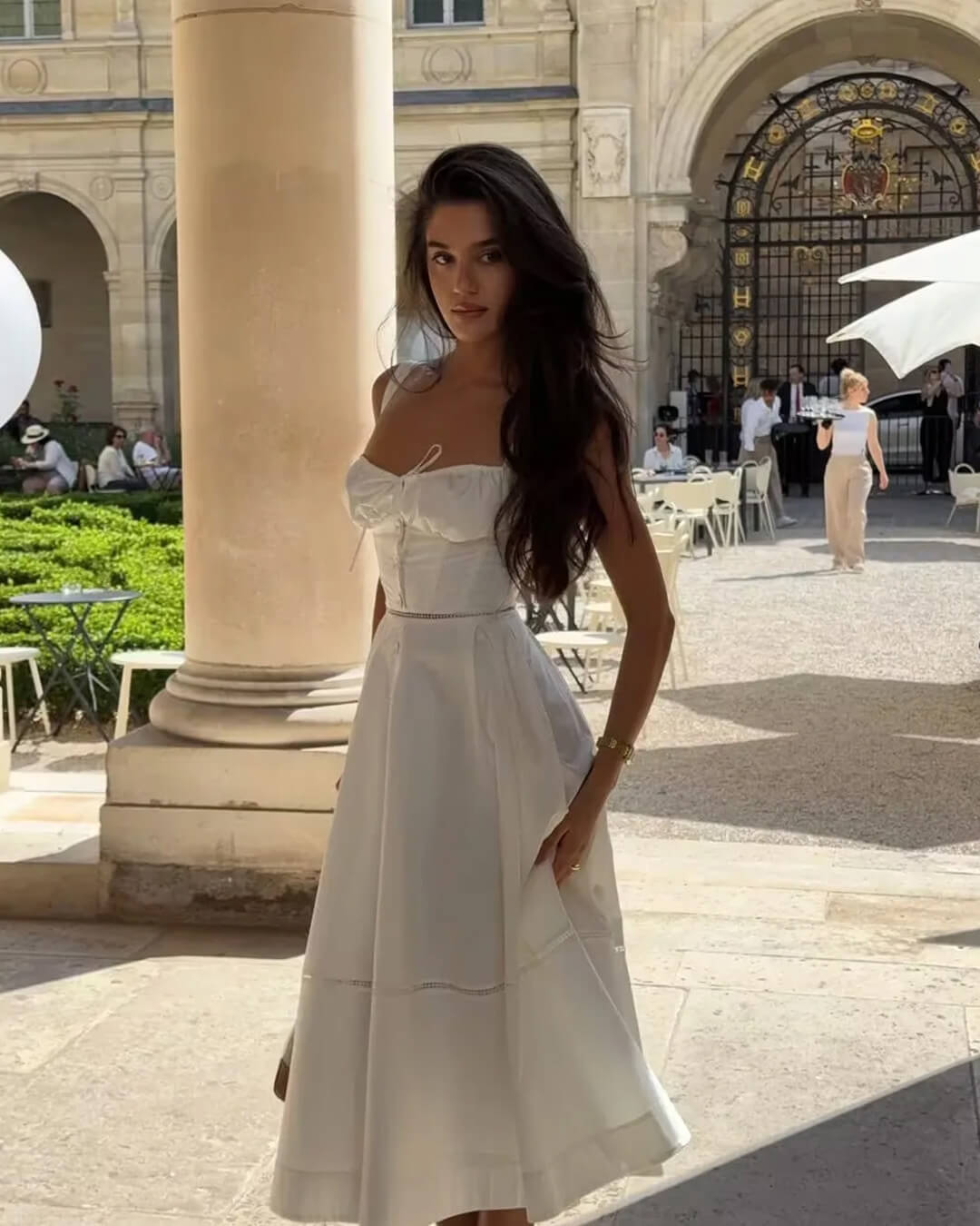 Dina ärmelloses Midikleid mit Herzausschnitt