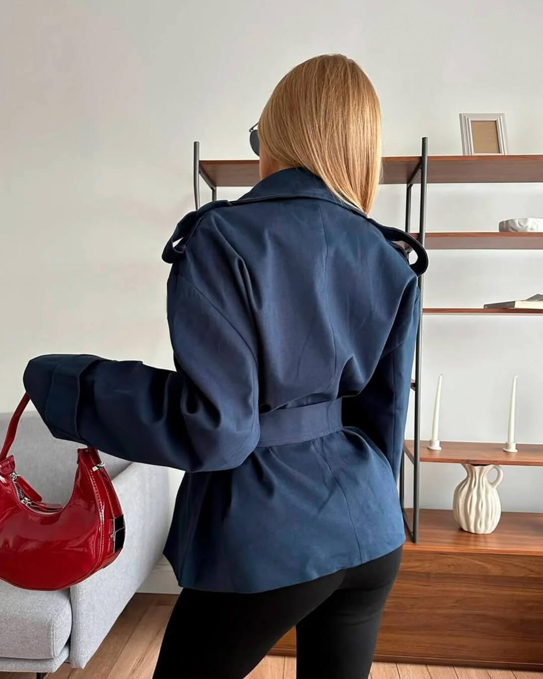 Kurzer Trenchcoat Dorothy mit Schnürung