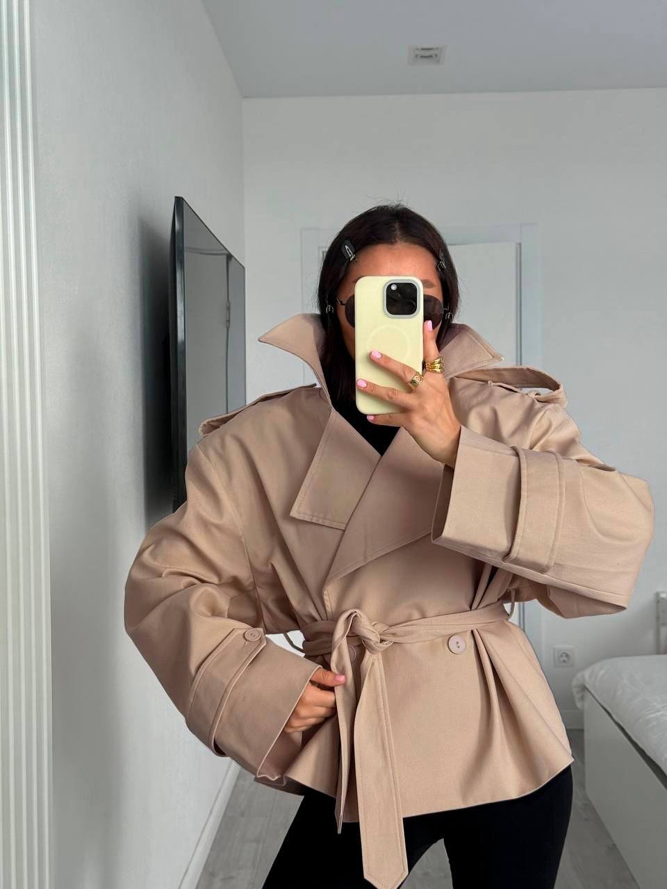 Kurzer Trenchcoat Dorothy mit Schnürung