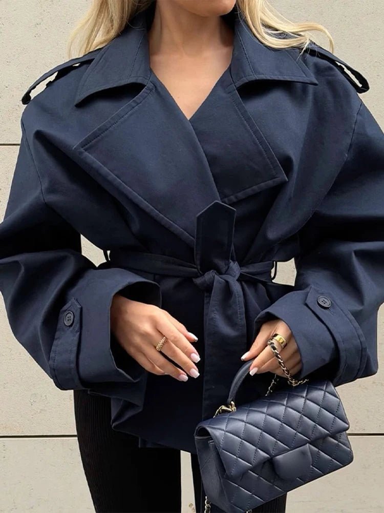 Kurzer Trenchcoat Dorothy mit Schnürung