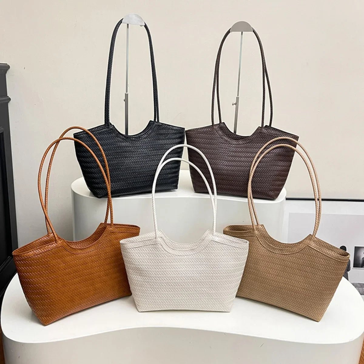 Elena Handtasche mit Strukturgewebe