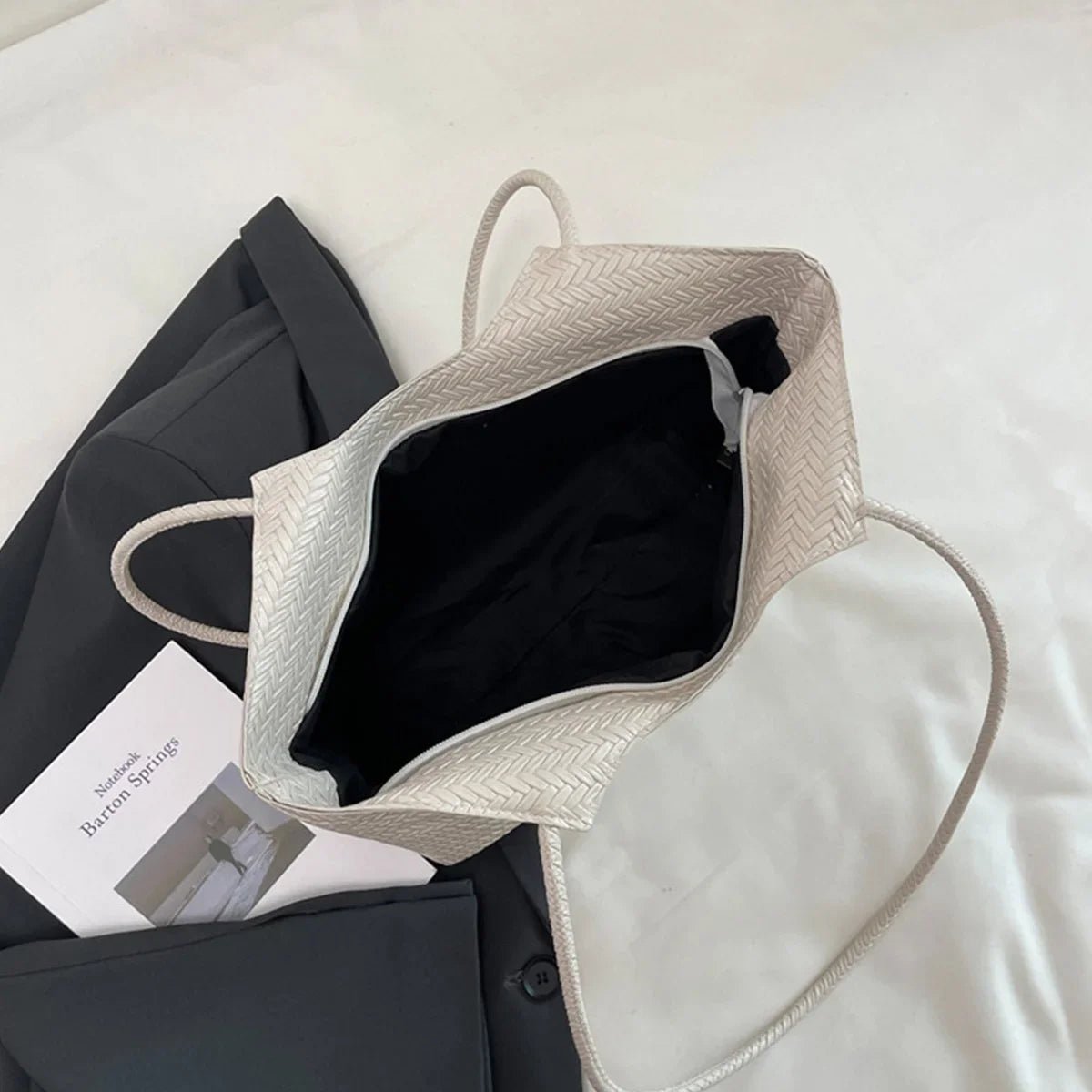 Elena Handtasche mit Strukturgewebe
