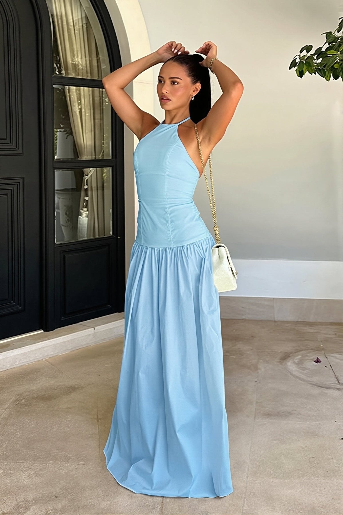 Elsa rückenfreies, figurbetontes Maxikleid