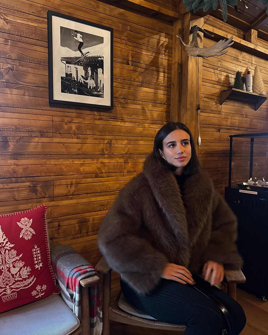 Elsa Kurzer Kunstpelzmantel