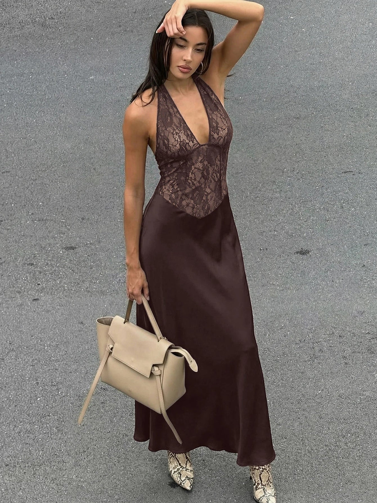 Emily Rückenfreies Neckholderkleid mit Spitzen-Patchwork