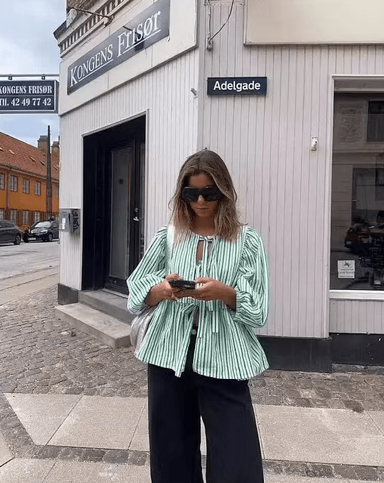 Emma gestreifte Bluse mit Puffärmeln