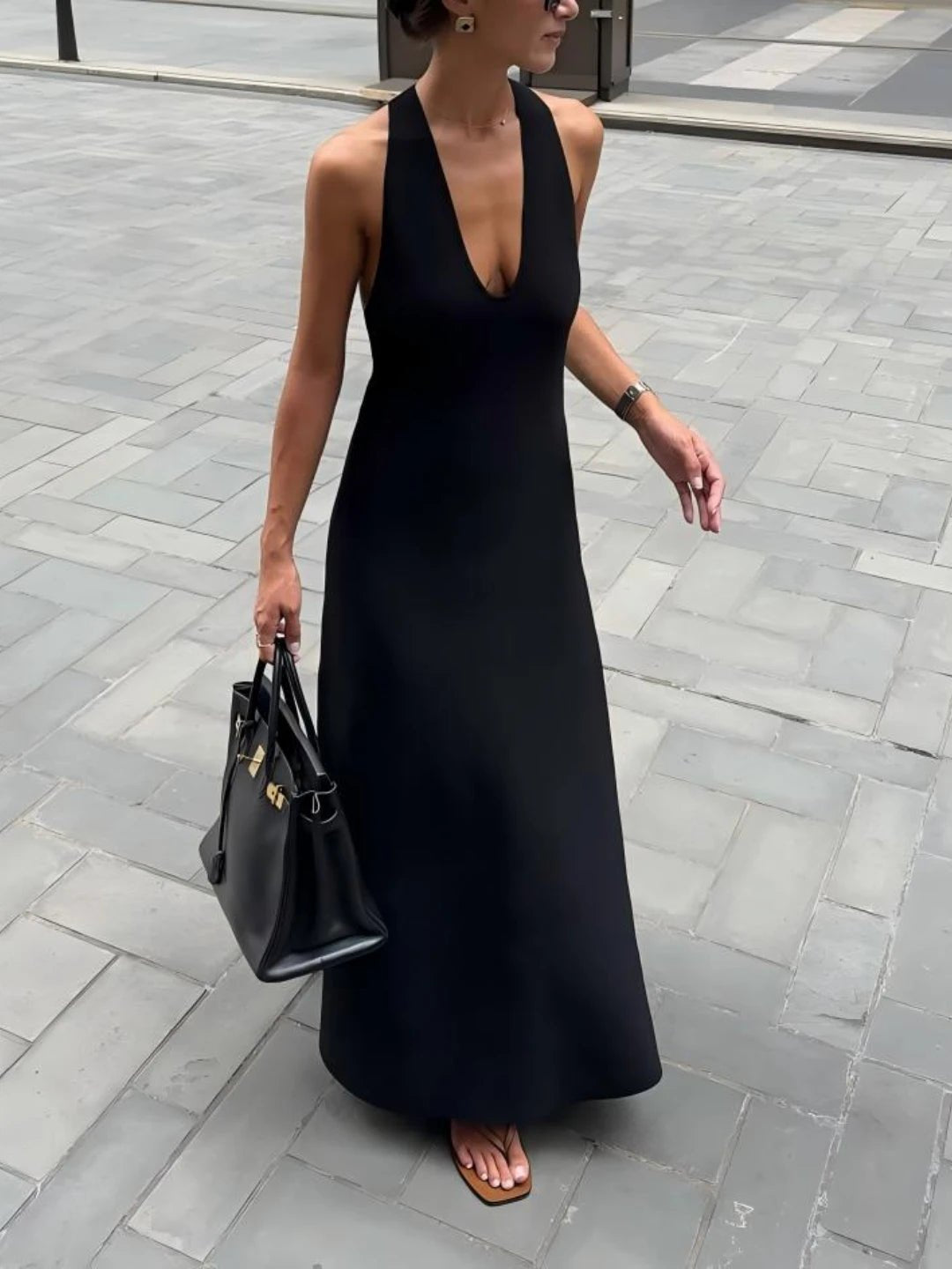 Erica Maxikleid mit tiefem V-Ausschnitt und Neckholder
